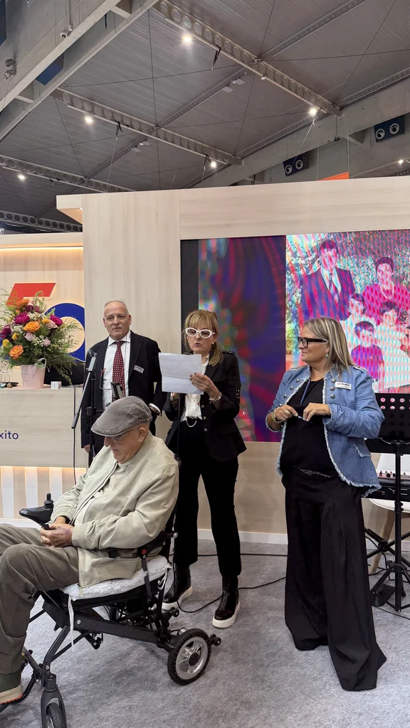 Lectura de un discurso durante la celebraci&oacute;n del 50.&ordm; aniversario de DORDAL en Alimentaria FoodTech26.